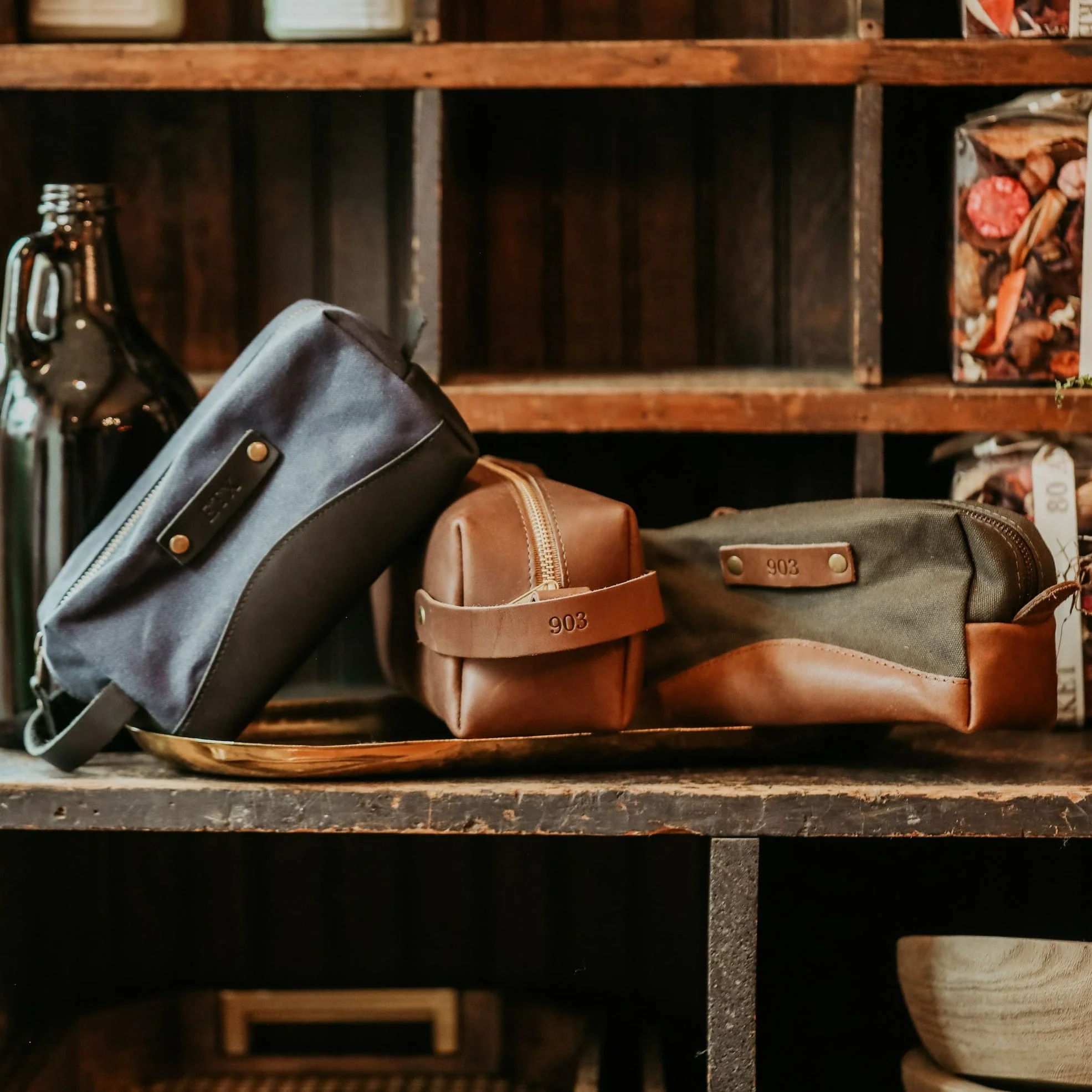 Full-Grain Leather Travel Bag - Image 5