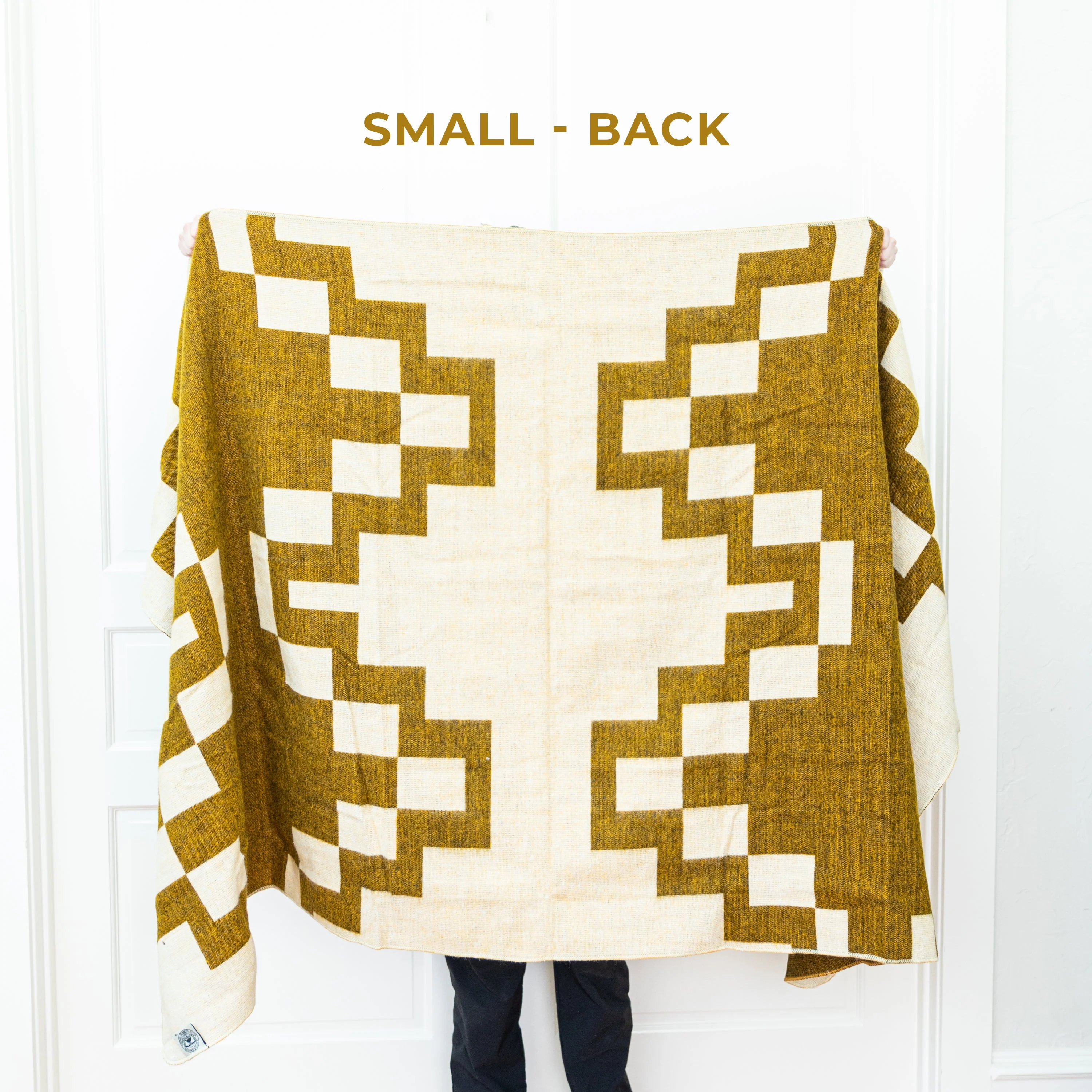 Mountain Blanket - Image 7